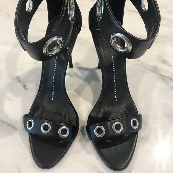Giuseppe Zanotti Grommet Leather Sandals Size 37 - Picture 2 of 8